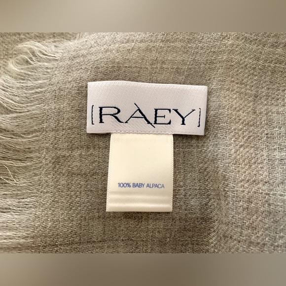 RAEY Superfine alpaca scarf NWOT - Picture 11 of 12